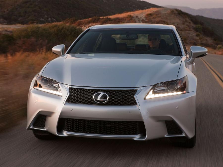  Lexus GS350 F-Sport 2012 года  (фото 8 из 16)